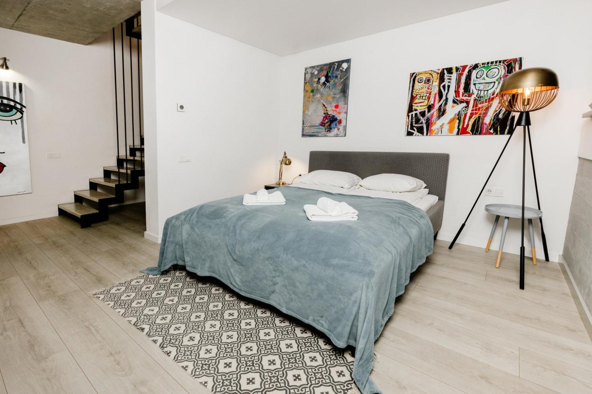 Modern And Spacious Loft Type Apartment 8 With Free Private Parking By "Owl Jazz Apartments" Kaunas Exterior photo